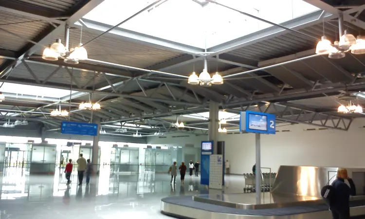 Lotnisko Poznań-Ławica im. Henryka Wieniawskiego