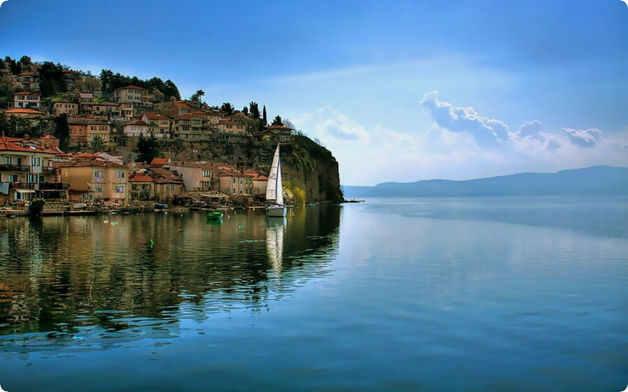 Lac d&#39;Ohrid: le joyau de la couronne de Macédoine
