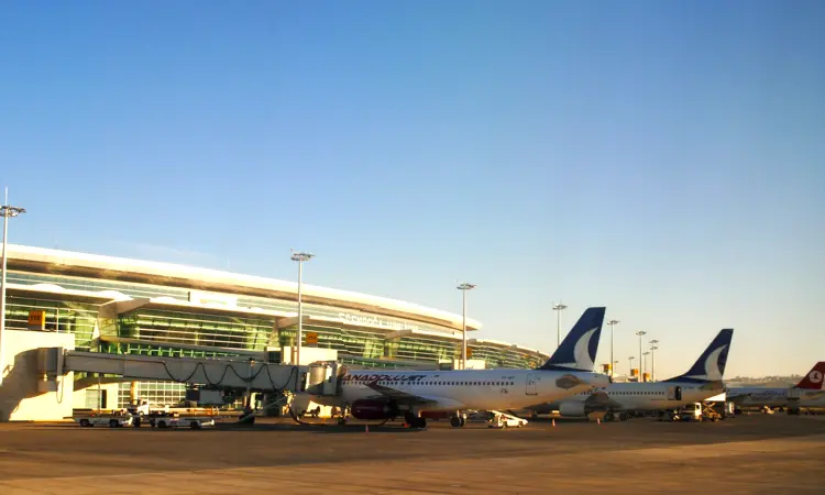 Aeropuerto internacional de Esenboğa