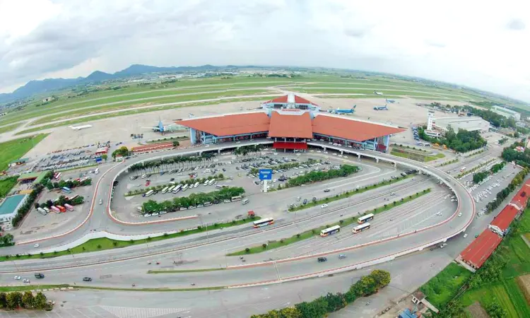 Nội Bàin kansainvälinen lentokenttä
