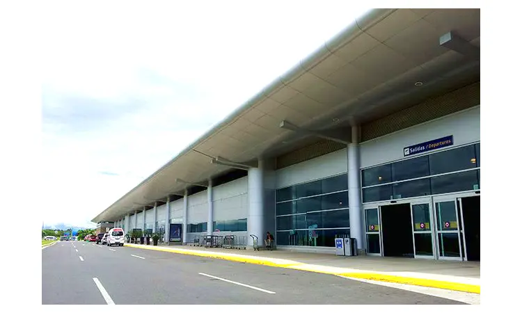 Международный аэропорт Даниэля Одубера Кироса