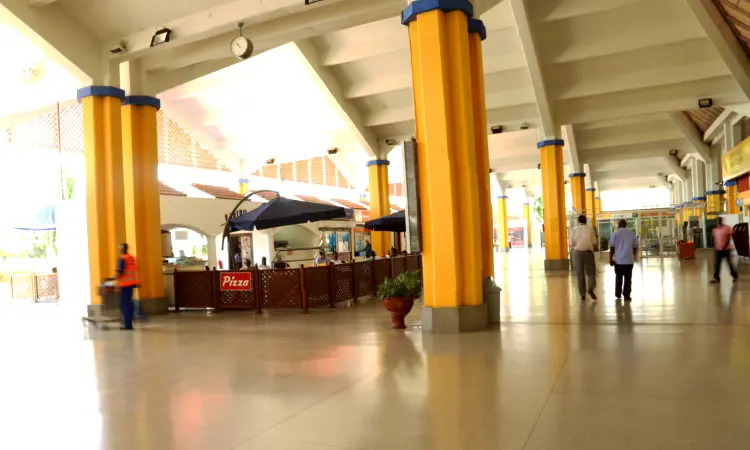 Aeroporto internazionale Moi