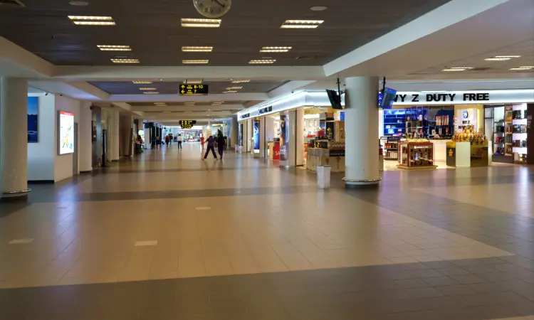 مطار ماندالاي الدولي