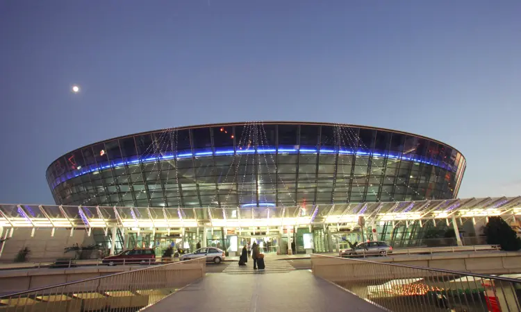 Aeropuerto Internacional Costa Azul