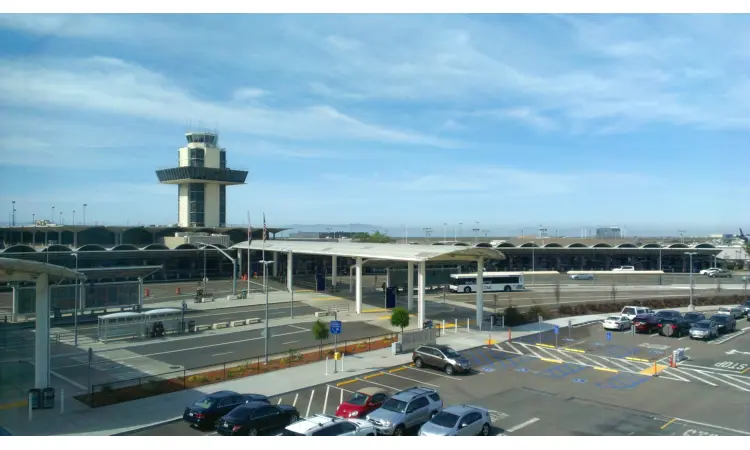 Міжнародний аеропорт Окленда