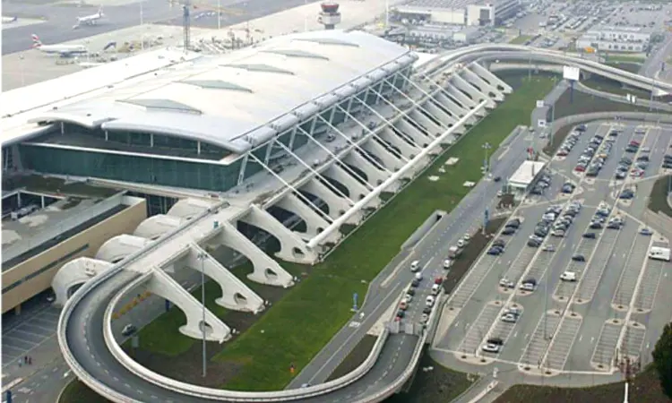 Francisco de Sá Carneiro Airport