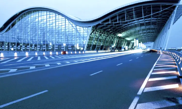 Шанхайский международный аэропорт Хунцяо