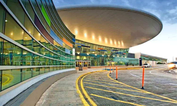 مطار لويس مونيوز مارين الدولي