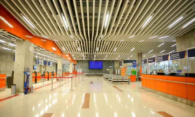Aeropuerto Internacional de Ufá