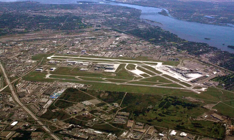 Aeropuerto Internacional de Montreal-Pierre Elliott Trudeau